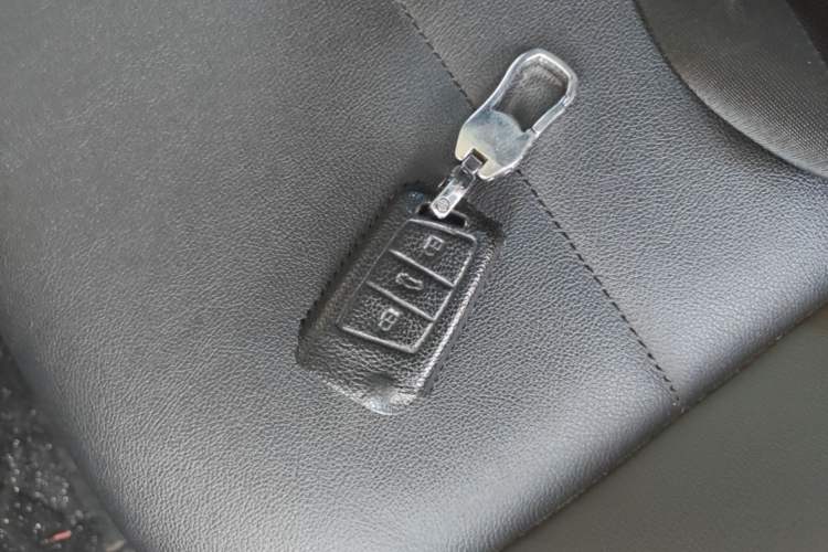 Used Volkswagen Sagitar 2022 280TSI DSG Flyover Edition Vehicle Key