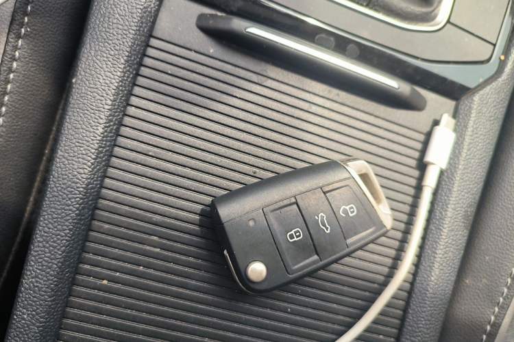 Used Volkswagen Sagitar 2022 280TSI DSG Excellence Edition Vehicle Key