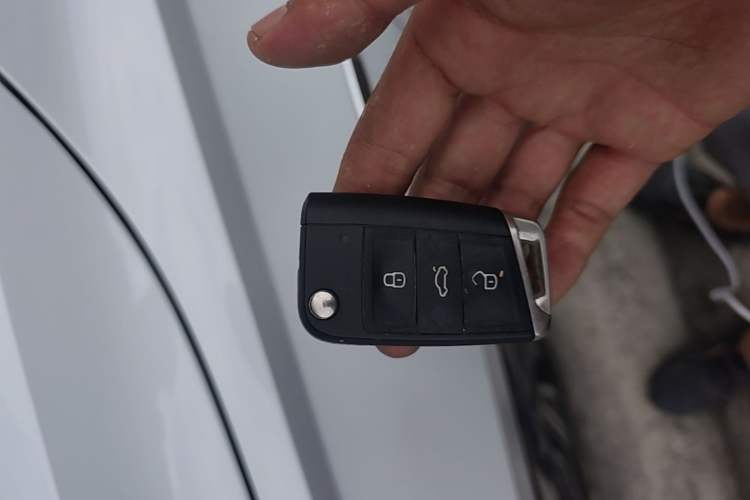 Used Volkswagen Sagitar 2022 280TSI DSG Excellence Edition Vehicle Key