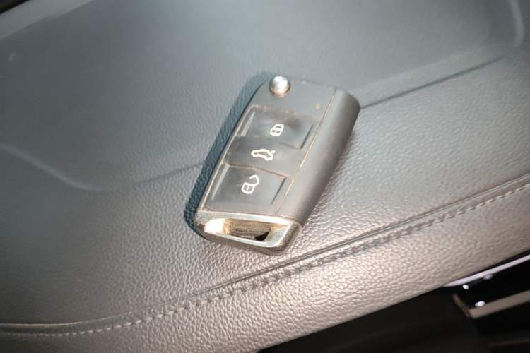 Used Volkswagen Sagitar 2022 280TSI DSG Excellence Edition Vehicle Key