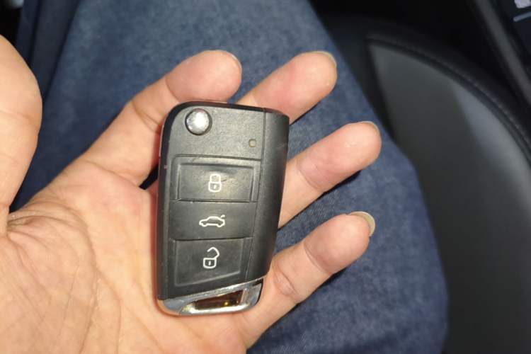 Used Volkswagen Sagitar 2022 280TSI DSG Excellence Edition Vehicle Key