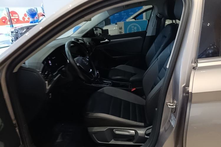 Used Volkswagen Sagitar 2022 280TSI DSG Flyover Edition Left Front Seat