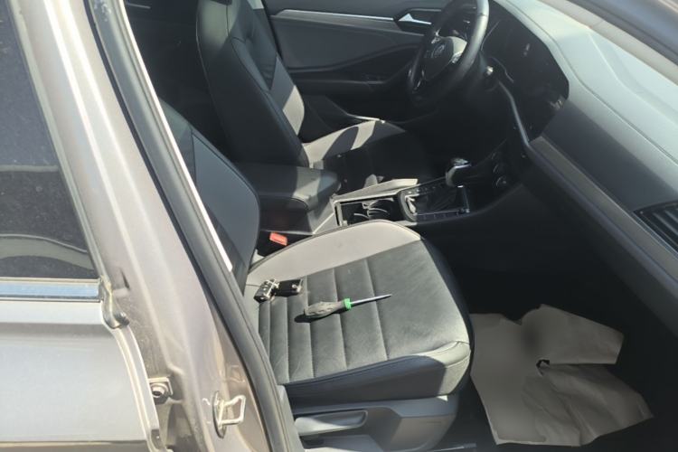 Used Volkswagen Sagitar 2022 280TSI DSG Flyover Edition Right Front Seat