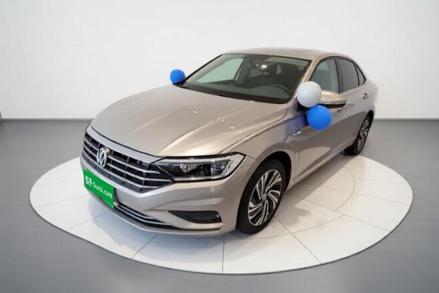 Ojetý Volkswagen Sagitar 2022 280TSI DSG Flyover Edition