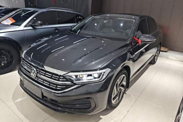 Ojetý Volkswagen Sagitar 2023 300TSI DSG Excellence Edition