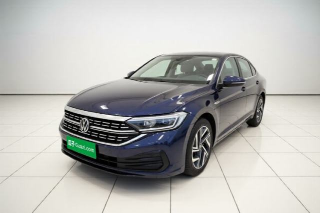 Volkswagen Sagitar 2023 300TSI DSG Excellence Edition usata