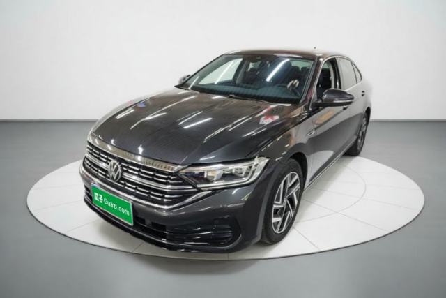 Volkswagen Sagitar 2023 300TSI DSG Excellence Edition usado