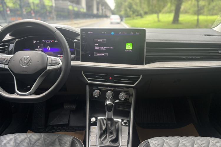 Used Volkswagen Sagitar 2023 300TSI DSG Excellence Edition Audio And AC Panel