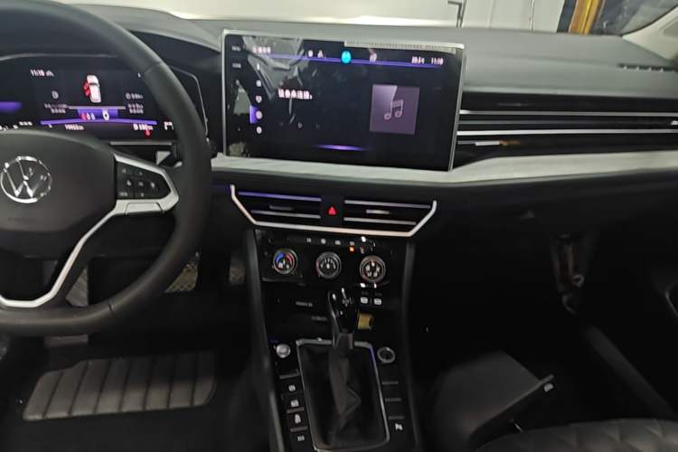 Used Volkswagen Sagitar 2023 280TSI DSG Beyond Lite Edition Audio And AC Panel