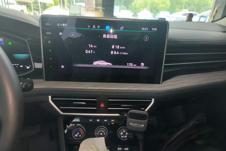 Used Volkswagen Sagitar 2023 300TSI DSG Excellence Edition Audio And AC Panel