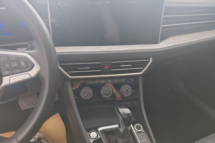 Used Volkswagen Sagitar 2023 280TSI DSG Beyond Lite Edition Audio And AC Panel