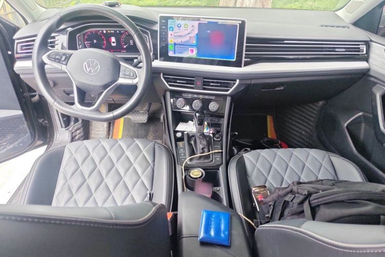 Used Volkswagen Sagitar 2023 300TSI DSG Excellence Edition Center Console