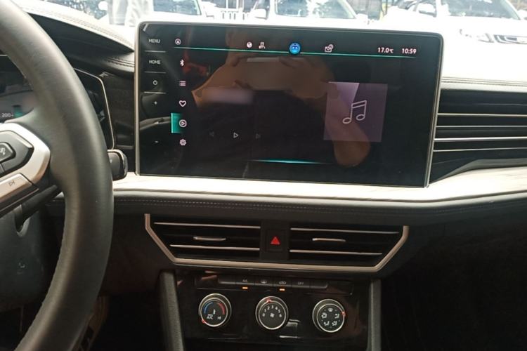 Used Volkswagen Sagitar 2023 300TSI DSG Excellence Edition Center Console
