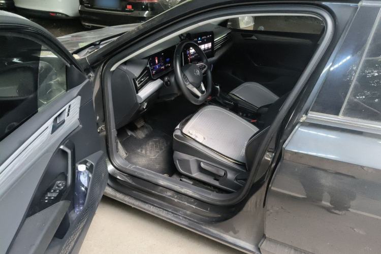 Used Volkswagen Sagitar 2023 300TSI DSG Excellence Edition Driver Seat