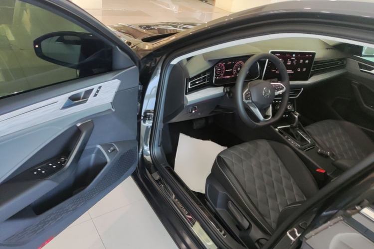 Used Volkswagen Sagitar 2023 300TSI DSG Excellence Edition Driver Seat