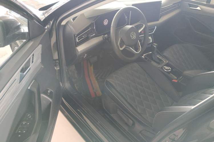 Used Volkswagen Sagitar 2023 300TSI DSG Excellence Edition Driver Seat