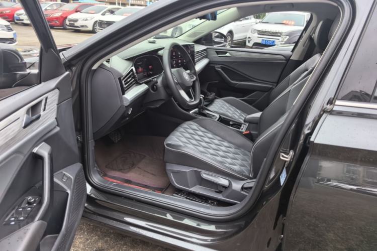 Used Volkswagen Sagitar 2023 300TSI DSG Excellence Edition Driver Seat