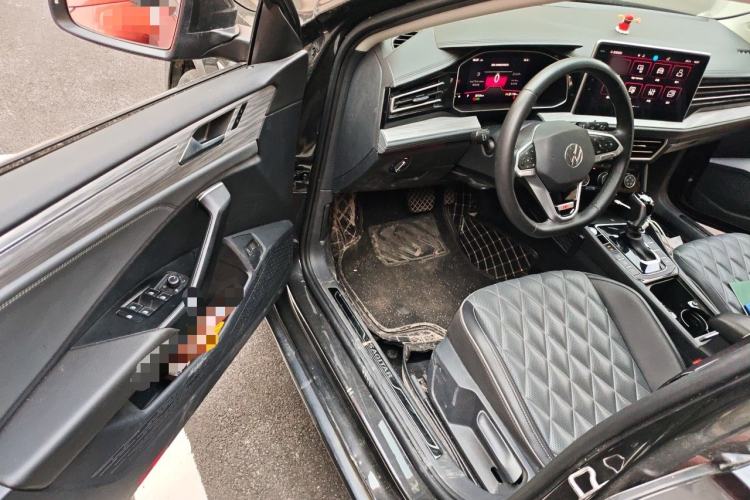 Used Volkswagen Sagitar 2023 300TSI DSG Excellence Edition Driver Seat
