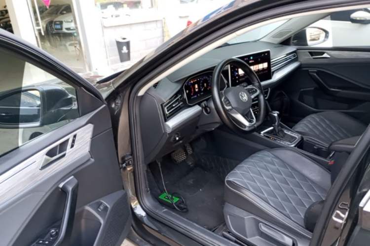 Used Volkswagen Sagitar 2023 280TSI DSG Excellence Edition Driver Seat