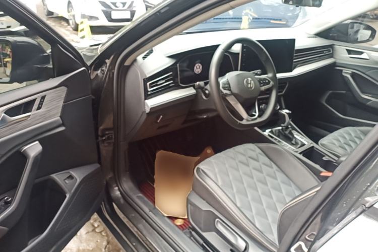Used Volkswagen Sagitar 2023 300TSI DSG Excellence Edition Driver Seat