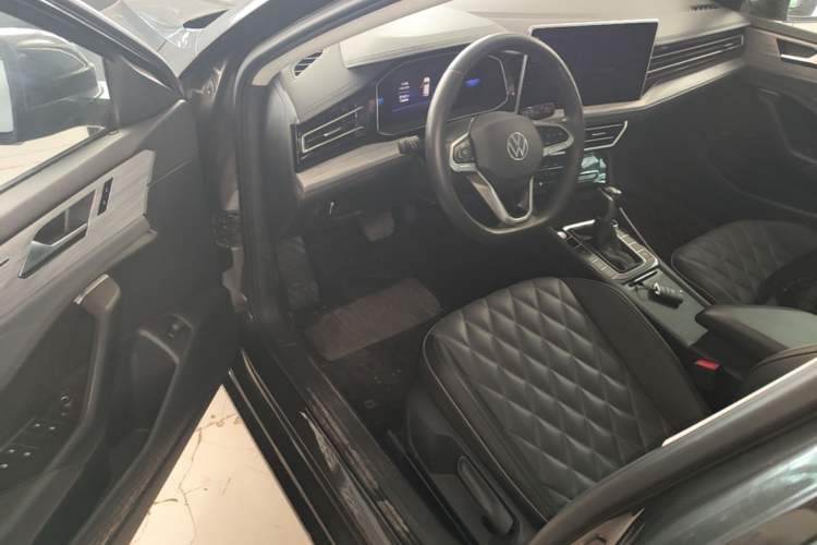 Used Volkswagen Sagitar 2023 200TSI DSG Excellence Edition Driver Seat