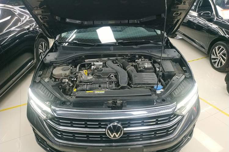 Used Volkswagen Sagitar 2023 300TSI DSG Excellence Edition Engine Bay