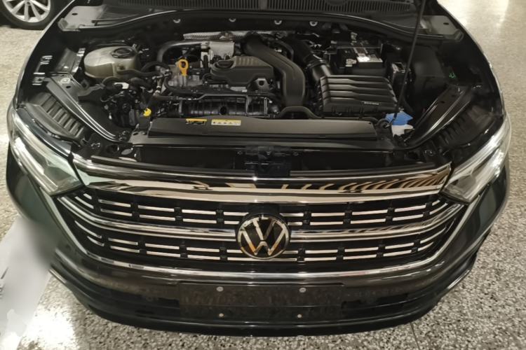 Used Volkswagen Sagitar 2023 300TSI DSG Excellence Edition Engine Bay