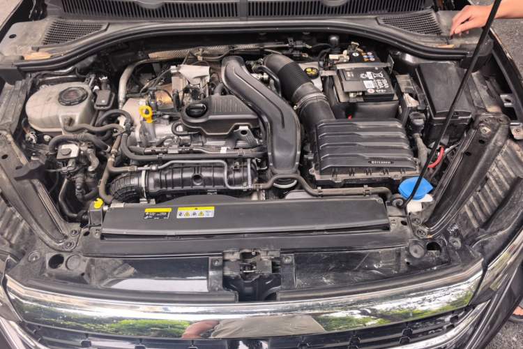 Used Volkswagen Sagitar 2023 300TSI DSG Excellence Edition Engine Bay