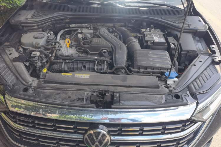 Used Volkswagen Sagitar 2023 300TSI DSG Excellence Edition Engine Bay