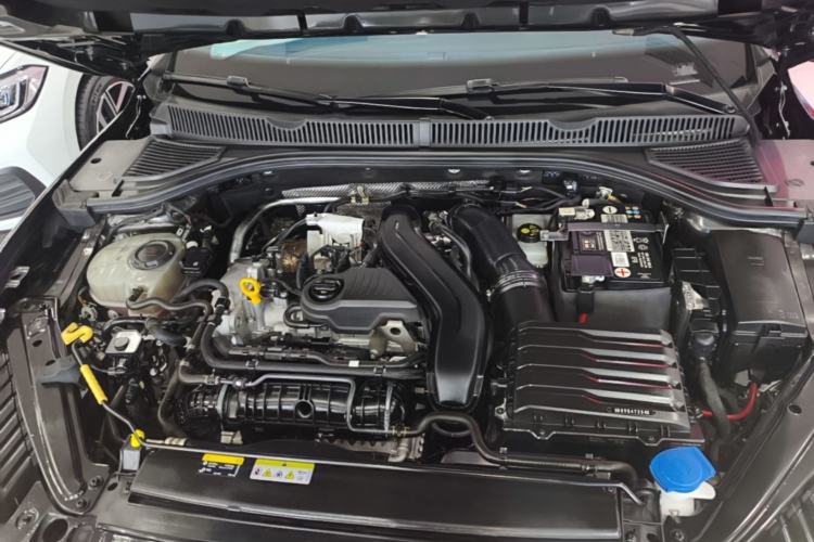 Used Volkswagen Sagitar 2023 300TSI DSG Excellence Edition Engine Bay