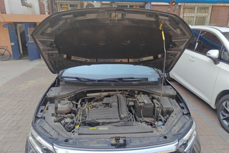 Used Volkswagen Sagitar 2023 280TSI DSG Excellence Edition Engine Bay
