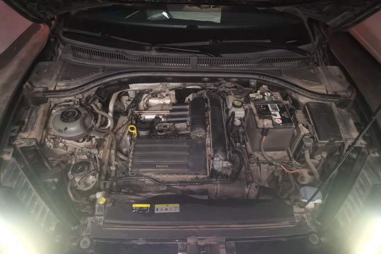 Used Volkswagen Sagitar 2023 280TSI DSG Excellence Edition Engine Bay