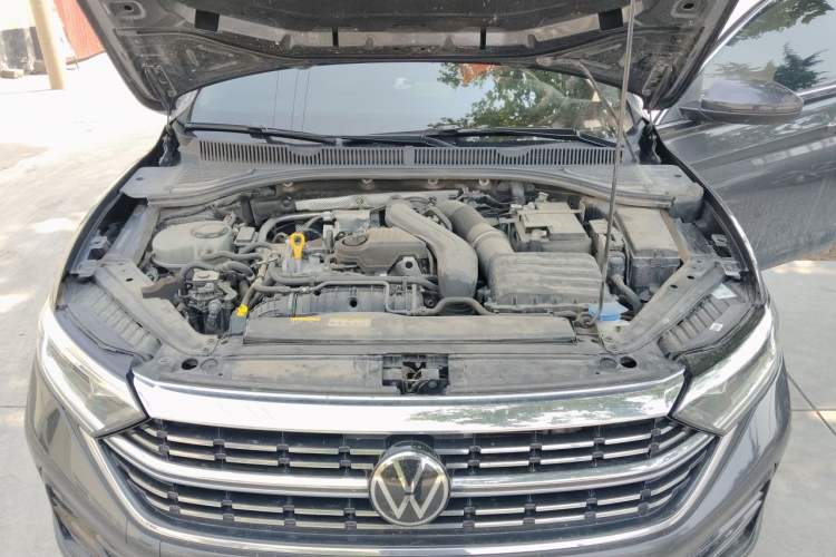 Used Volkswagen Sagitar 2023 300TSI DSG Excellence Edition Engine Bay