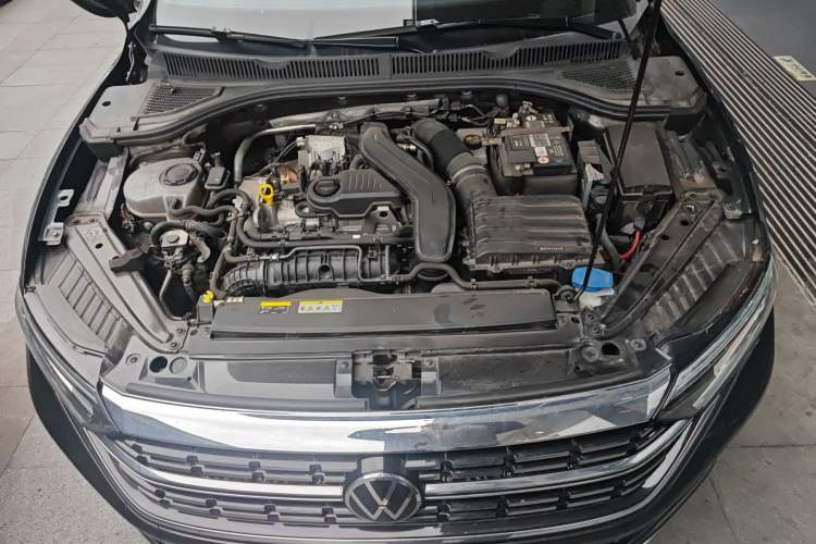 Used Volkswagen Sagitar 2023 300TSI DSG Excellence Edition Engine Bay