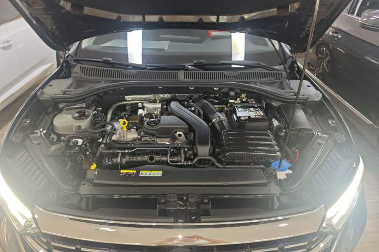 Used Volkswagen Sagitar 2023 300TSI DSG Excellence Edition Engine Bay