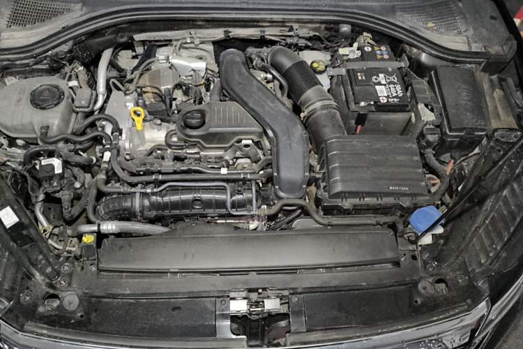 Used Volkswagen Sagitar 2023 300TSI DSG Excellence Edition Engine Bay