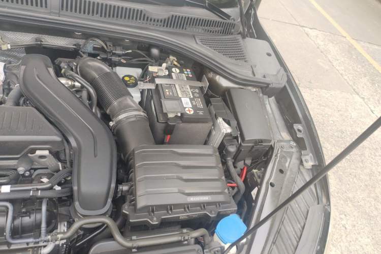 Used Volkswagen Sagitar 2023 300TSI DSG Excellence Edition Engine Bay Left