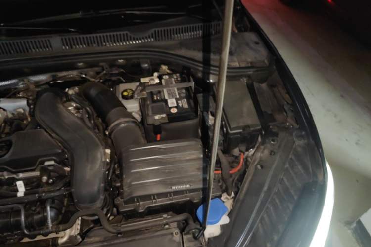 Used Volkswagen Sagitar 2023 280TSI DSG Excellence Edition Engine Bay Left