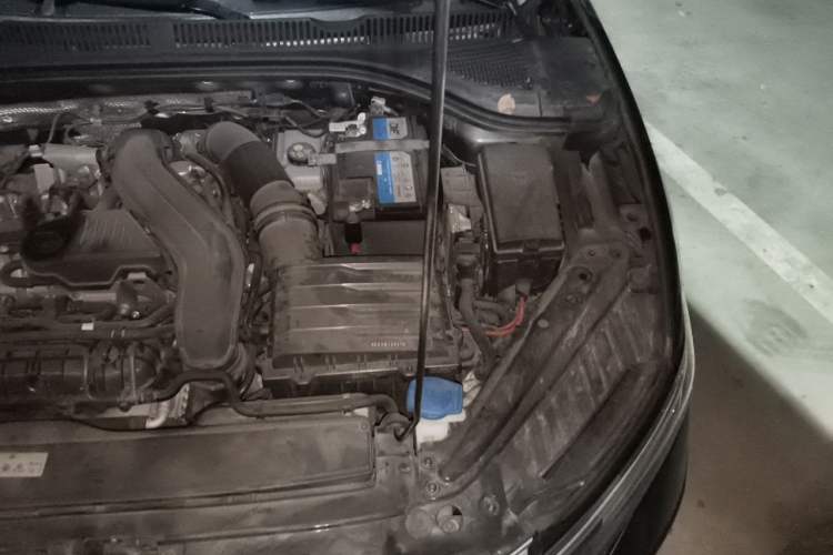 Used Volkswagen Sagitar 2023 300TSI DSG Excellence Edition Engine Bay Left