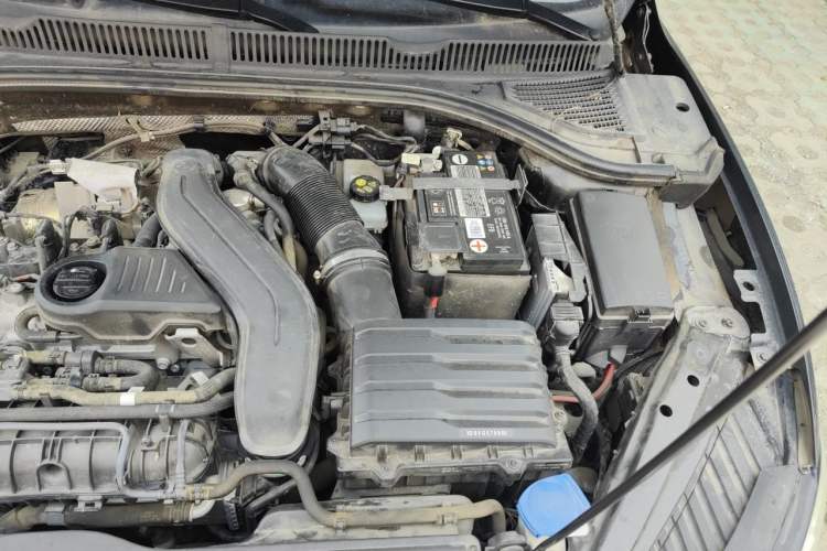 Used Volkswagen Sagitar 2023 300TSI DSG Excellence Edition Engine Bay Left
