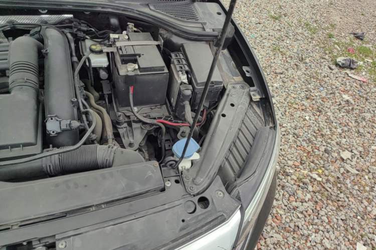Used Volkswagen Sagitar 2023 200TSI DSG Excellence Edition Engine Bay Left