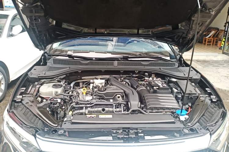 Used Volkswagen Sagitar 2023 300TSI DSG Excellence Edition Engine Bay
