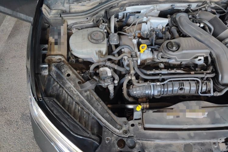 Used Volkswagen Sagitar 2023 300TSI DSG Excellence Edition Engine Bay Right