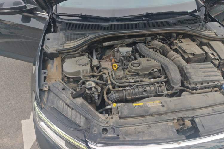 Used Volkswagen Sagitar 2023 300TSI DSG Excellence Edition Engine Bay Right