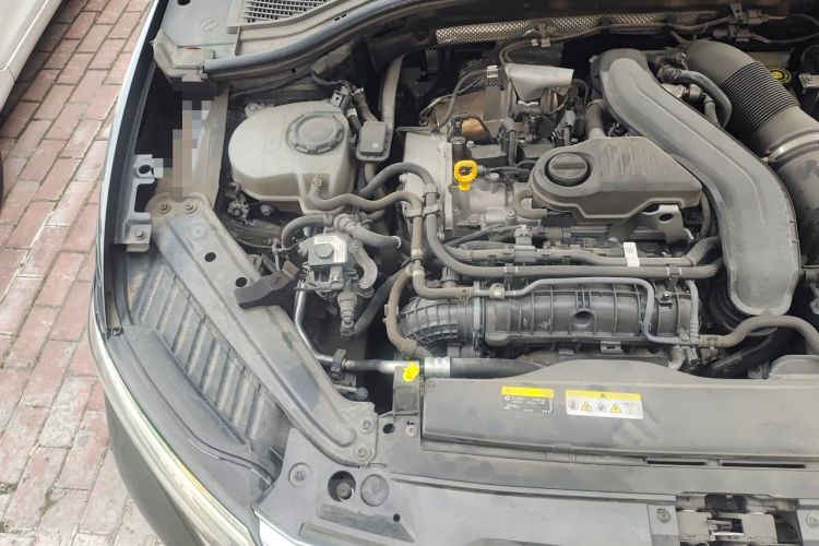 Used Volkswagen Sagitar 2023 300TSI DSG Excellence Edition Engine Bay Right