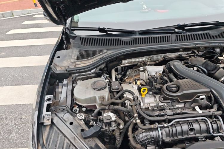 Used Volkswagen Sagitar 2023 300TSI DSG Excellence Edition Engine Bay Right