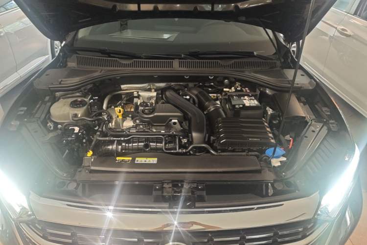 Used Volkswagen Sagitar 2023 300TSI DSG Excellence Edition Engine Bay