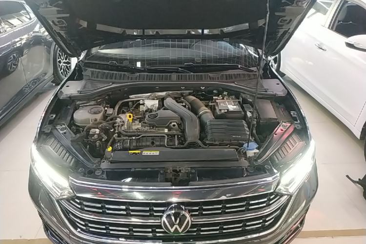 Used Volkswagen Sagitar 2023 300TSI DSG Excellence Edition Engine Bay