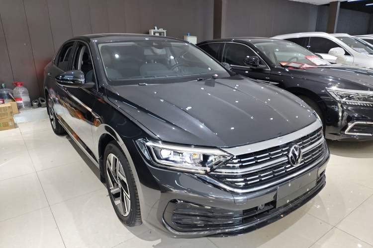 Used Volkswagen Sagitar 2023 300TSI DSG Excellence Edition Exterior 1