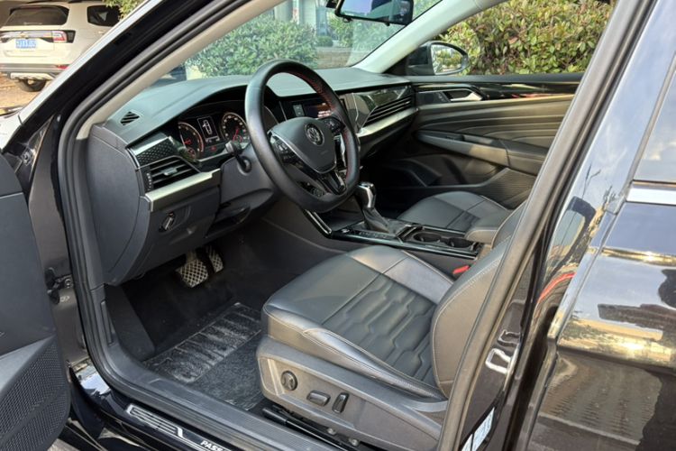 Used Volkswagen Sagitar 2023 300TSI DSG Excellence Edition Exterior 2